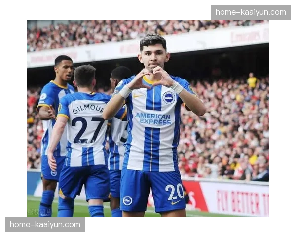 布莱顿传控体系运转流畅 明特边路突破创造多次威胁传中